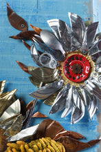 Carica l'immagine nel visualizzatore di Gallery, Sunflowers III