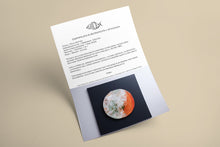 Carica l&#39;immagine nel visualizzatore di Gallery, Certificate authenticity Rotten Orange moldy sculpture Scoobafish 2022
