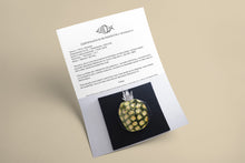 Carica l&#39;immagine nel visualizzatore di Gallery, Certificate authenticity Whole pineapple sculpture Scoobafish 2021
